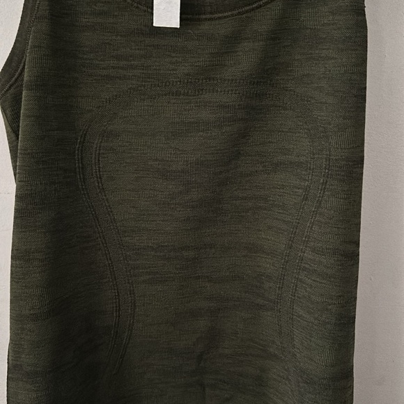 Lululemon Swiftly Tech Racerback Dark Olive / Brave Olive / Black - Picture 5 of 12